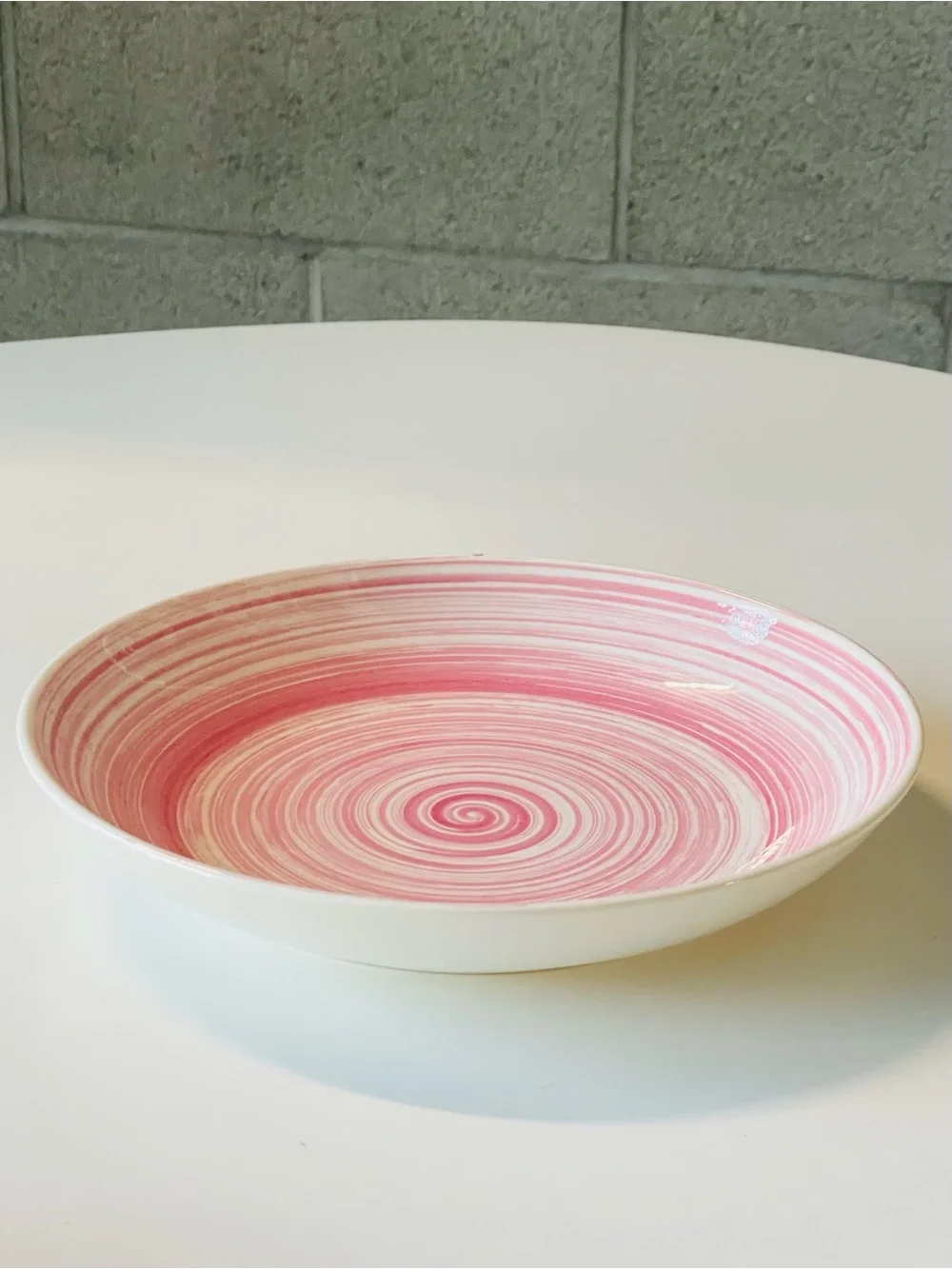 1950s Stetson China Co, Set of 3 Plates and 1 Serving Bowl Pink Swirl